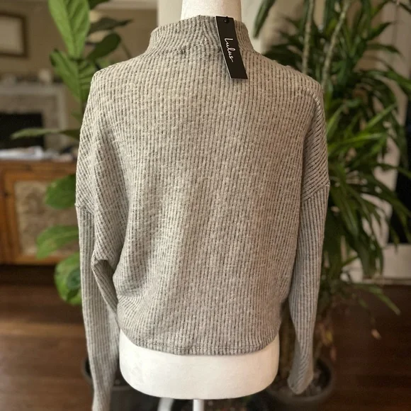 Lulu's Gray Ribbed Turtleneck Sweater - Picture 2 of 3
